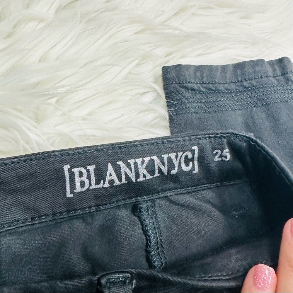 Blank NYC Black Cargo Skinny Pants - Picture 5 of 8